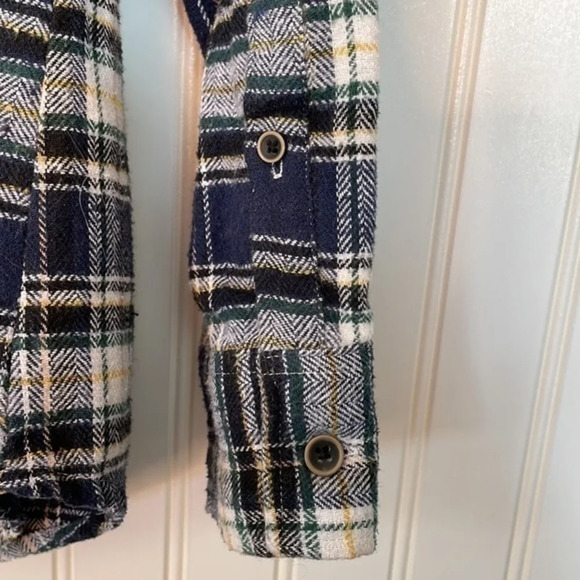 Jachs Girlfriend Blue Plaid Flannel Size Large (L) - Picture 7 of 8